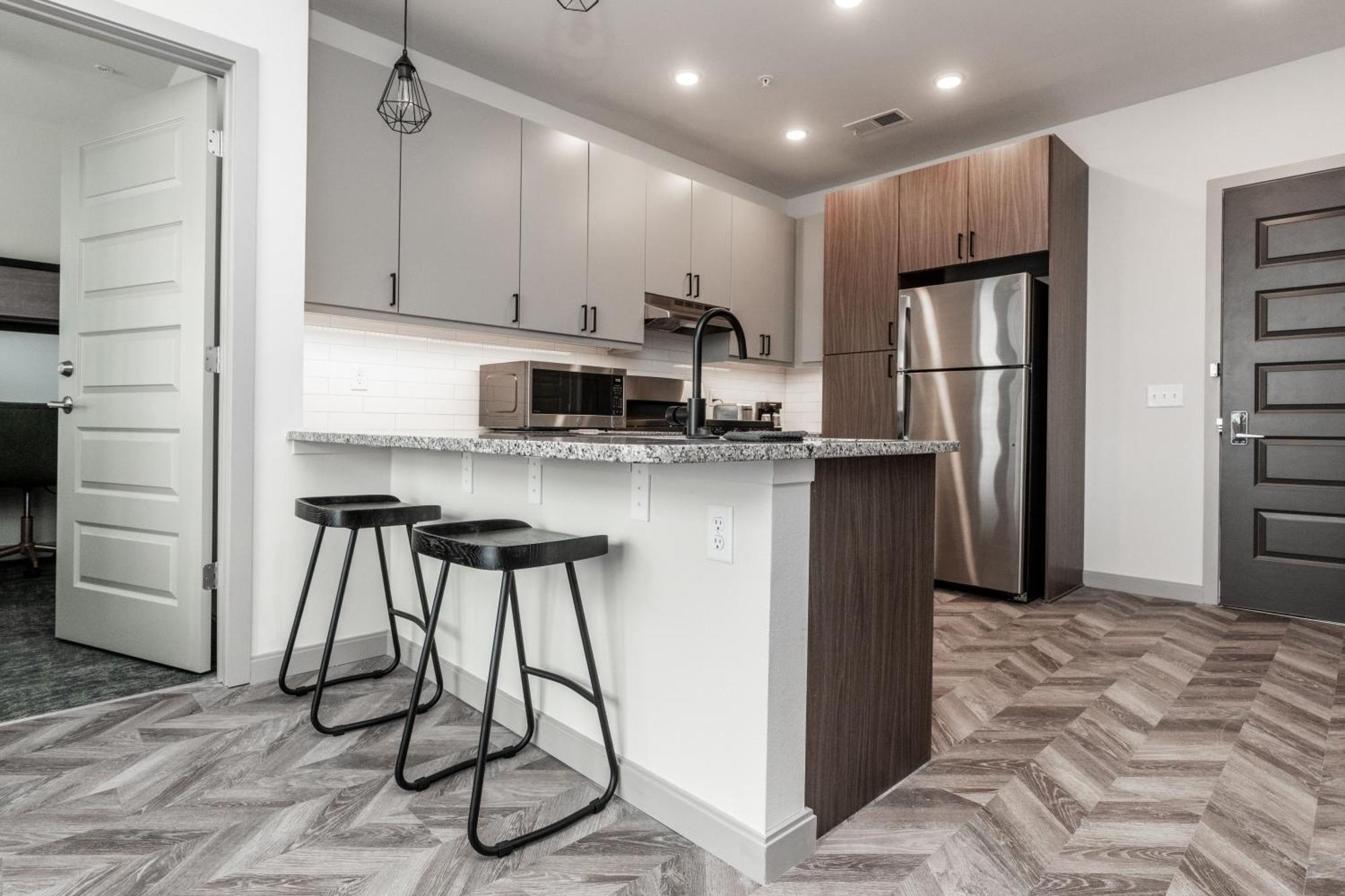 Yugo Guest Suites Urbana Exterior foto
